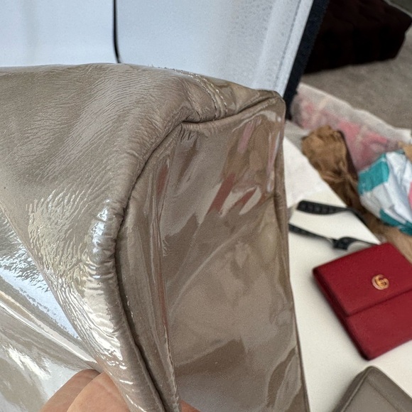 Coach 18770 Chelsea East West Shimmer Patent Leather Shoulder/Tote Bag + Wallet - Picture 10 of 15